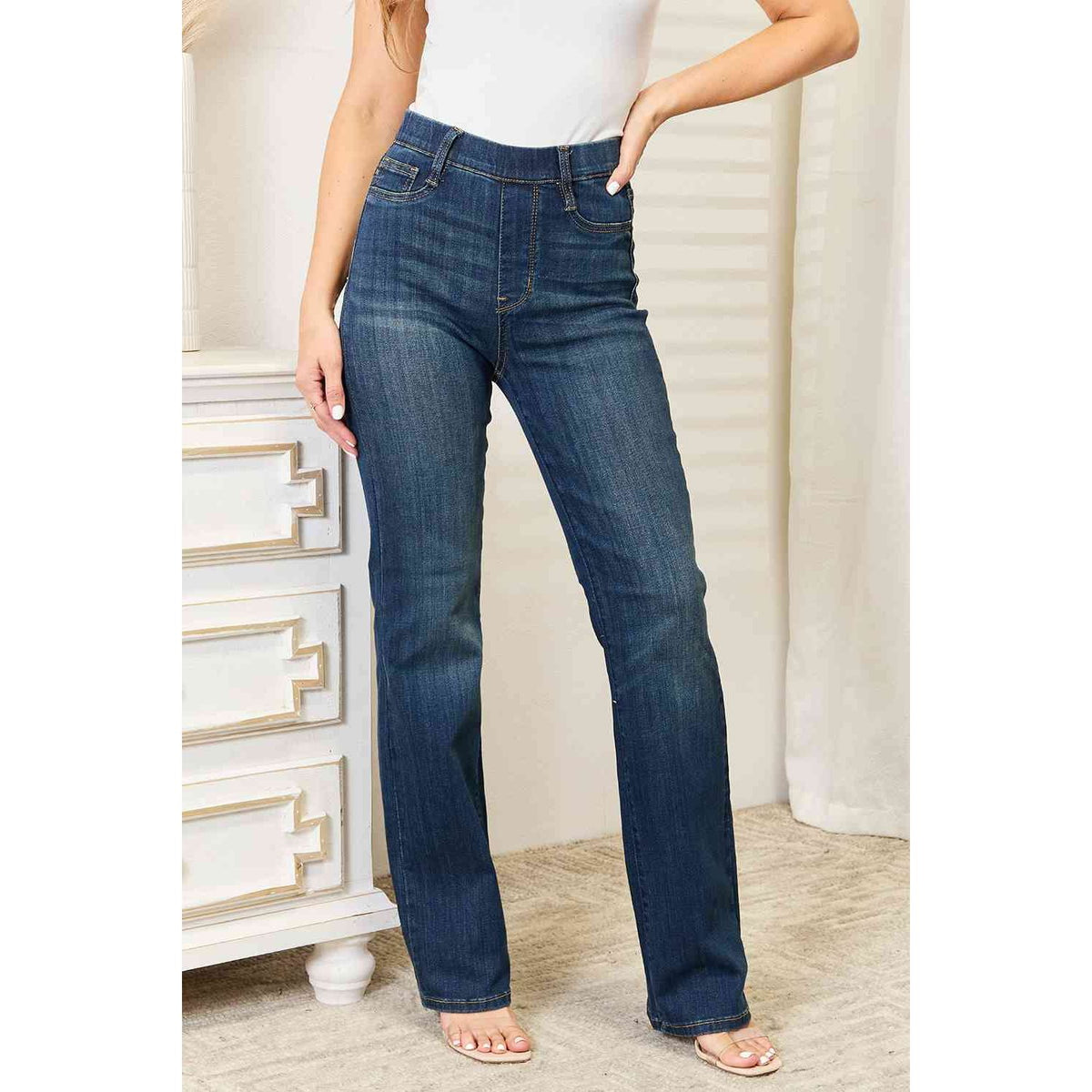Judy Blue Full Size Elastic Waistband Straight Jeans – Cultured