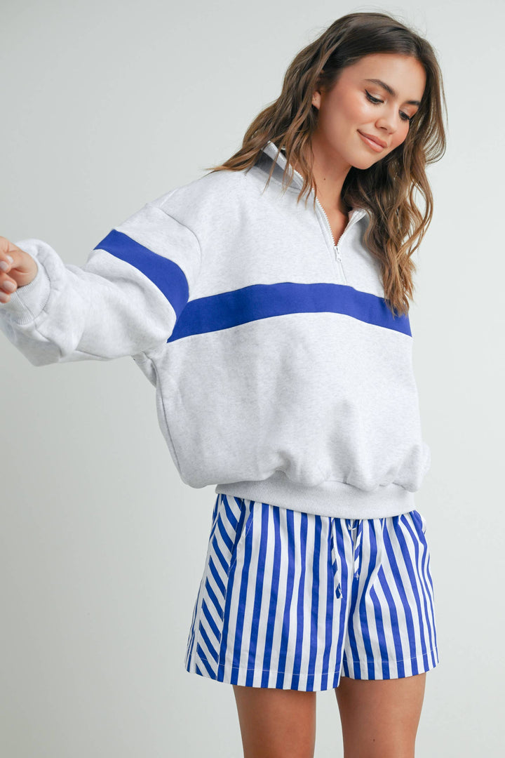 TWO-TONED HALF ZIP COLLAR SWEATSHIRT