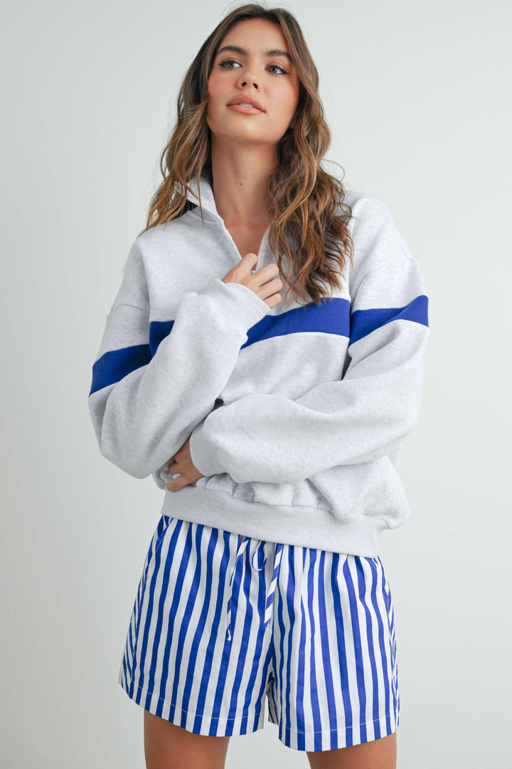 TWO-TONED HALF ZIP COLLAR SWEATSHIRT